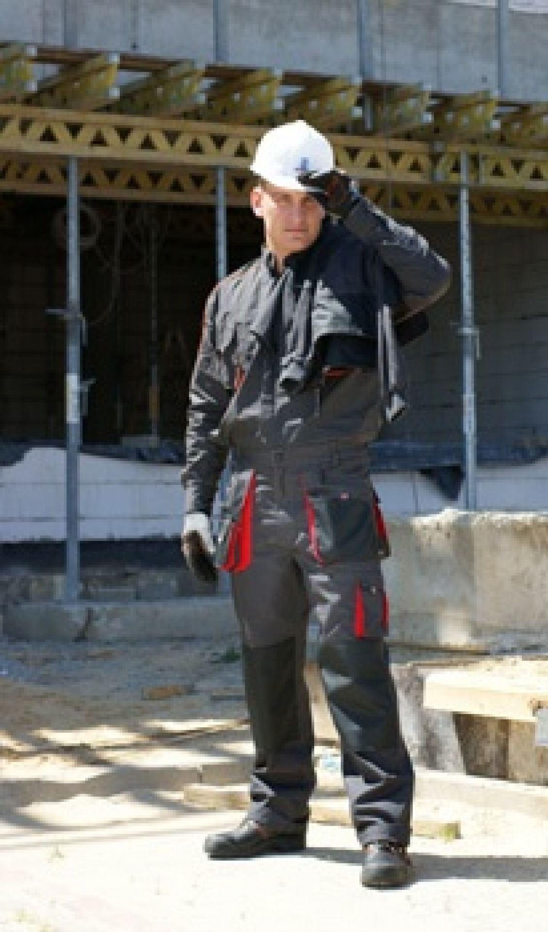 SUDADERA DE TRABAJO, NEGRA, TALLA M 170-176 LAHTI PRO - Imagen 4
