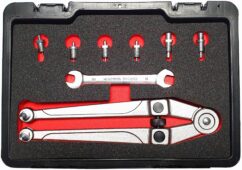 Llave para tuercas con brida con extremos en el inserto del carro