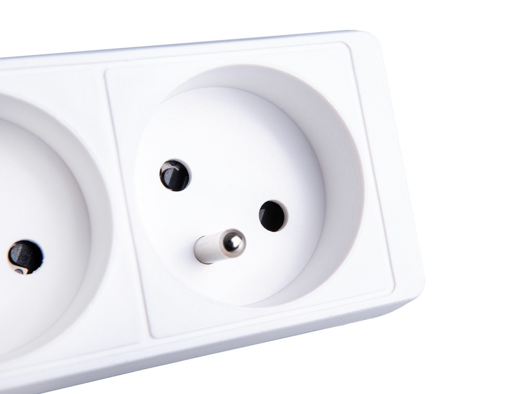 Alargador eléctrico, 3 enchufes, 5 m, regleta blanca - Imagen 9